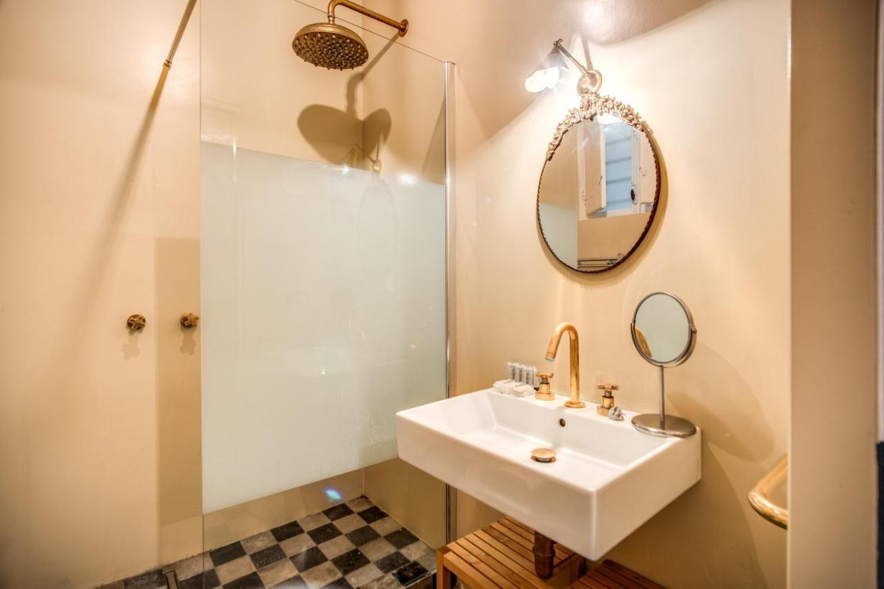Stylish And Spacious Apartment Next To The Colosseum Roma Exterior foto